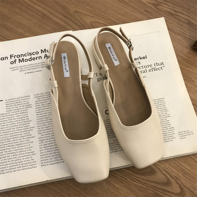 Eko-nahast valmistatud vabaaja naiste sandaalid suletud varvastega