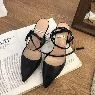 Kunstnahast lipsudega naiste sandaalide liibuv mudel