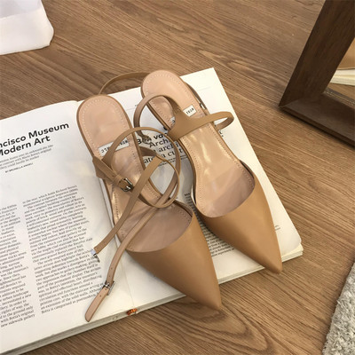 Kunstnahast lipsudega naiste sandaalide liibuv mudel