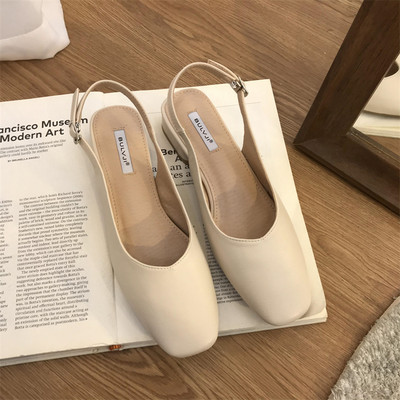 Vabaaja sandaalid suletud varvastega