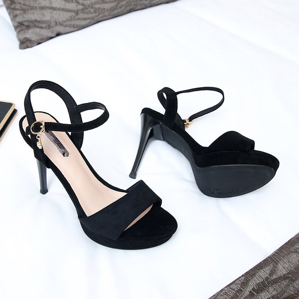 Naiste kõrged sandaalid ökoseemisnahast