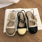 Naiste kunstnahast sandaalid ketiga