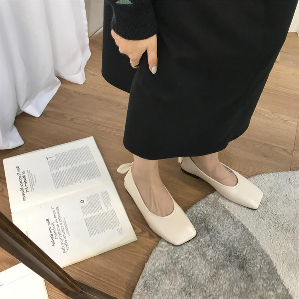 Naiste vabaaja sandaalid kunstnahast - kolme värvi