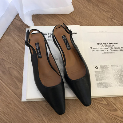 Casual χαμηλά πέδιλα με μυτερό μοντέλο