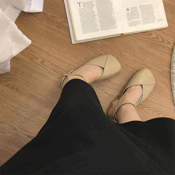 Eko-nahast vabaaja naiste kinnised sandaalid