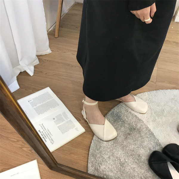 Eko-nahast vabaaja naiste kinnised sandaalid