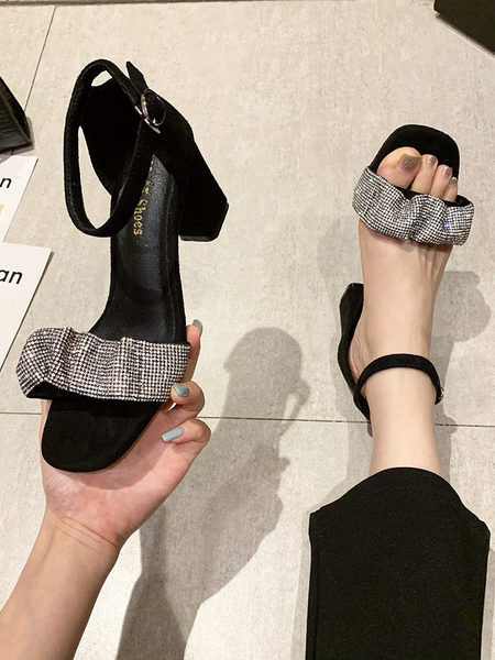 Moodsad naiste sandaalid kividega – ökonahk või ökoseemisnahk