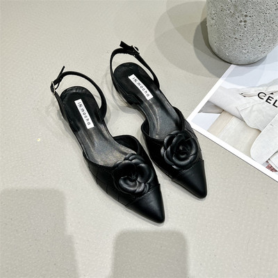 Naiste vabaaja sandaalid 3D lilledega