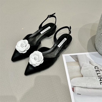 Naiste vabaaja sandaalid 3D lilledega