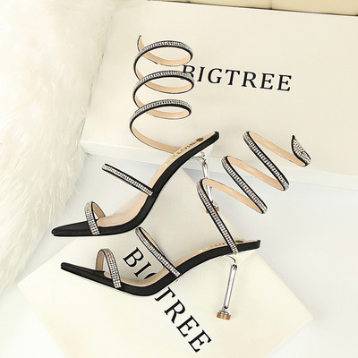 Uus mudel elegantsete kivikestega ja kõrge kontsaga naiste sandaalid 8 cm