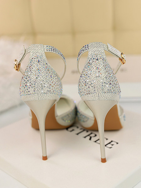 Elegantsed kivikeste ja 10 cm kõrge kontsaga kingad