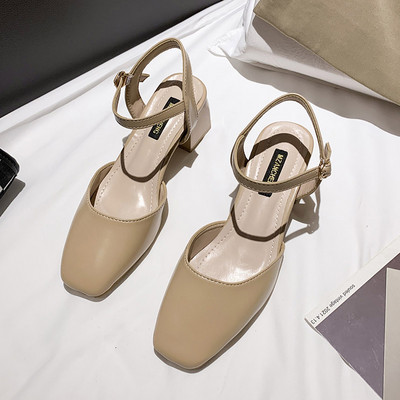 Γυναικεία casual πέδιλα με χαμηλό τακούνι