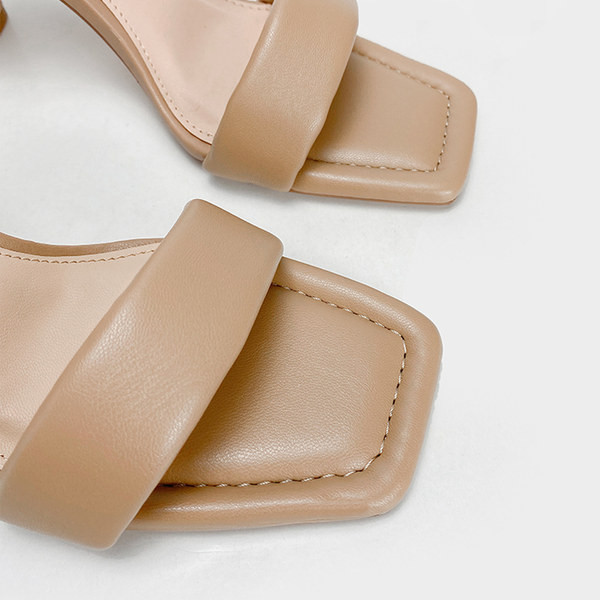 Modern női szandál bokapánttal