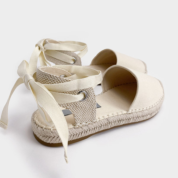 Lameda talla ja paeltega vabaaja naiste sandaalid