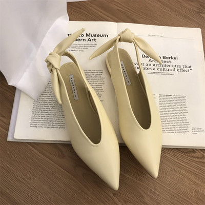 Öko-nahast terava otsaga suletud ninaosaga sandaalid