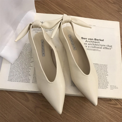 Öko-nahast terava otsaga suletud ninaosaga sandaalid