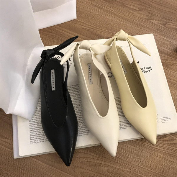 Öko-nahast terava otsaga suletud ninaosaga sandaalid