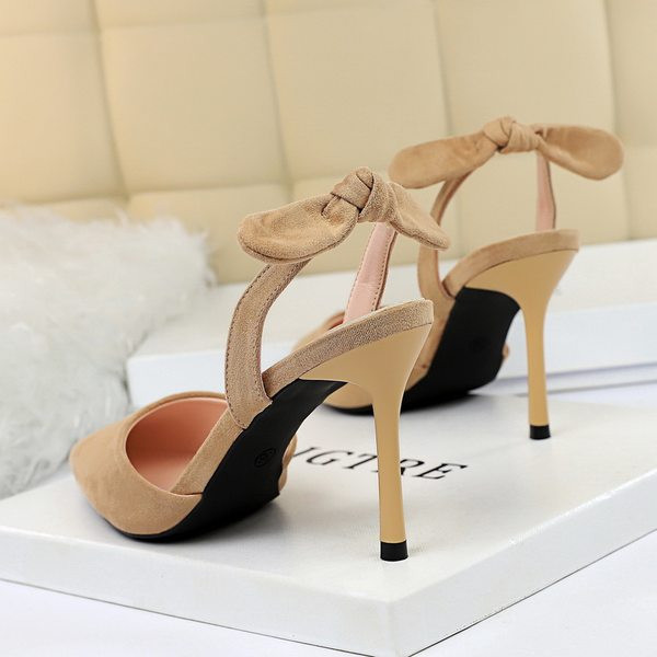 Naiste terava otsaga sandaalid õhukese 9,5 cm kontsaga