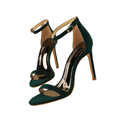 Női bőr szandál és 10 cm vékony sarok