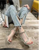 Naiste sandaalid 5 cm kontsaga ja silikoonrihmaga