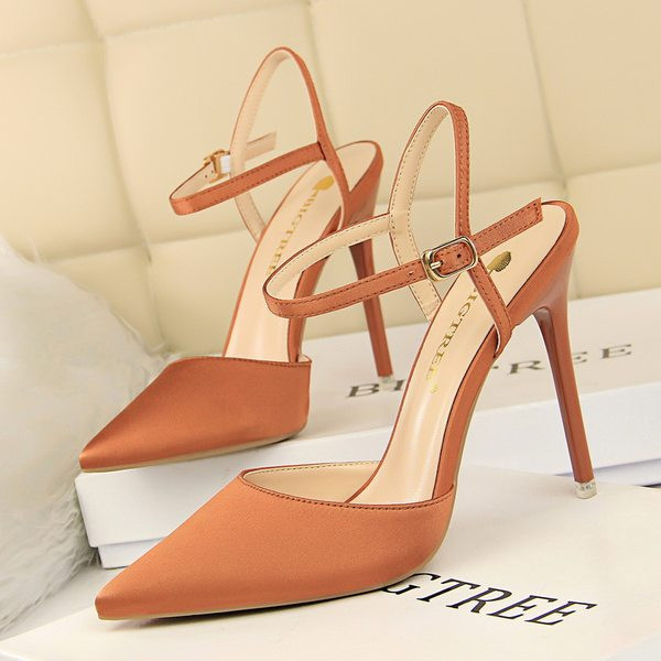 Naiste kõrge kontsaga sandaalid 10,5 cm