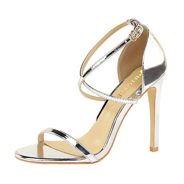 Elegantsed rihmadega naiste sandaalid ja 11 cm või 8 cm kõrge kontsaga