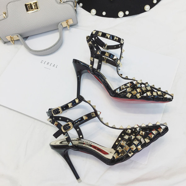 Moodsad naiste terava otsaga sandaalid metallist kabe ja 9,5 cm kontsaga