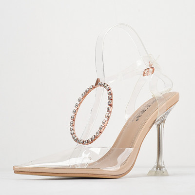 Elegáns női szilikon szandál fém elemmel