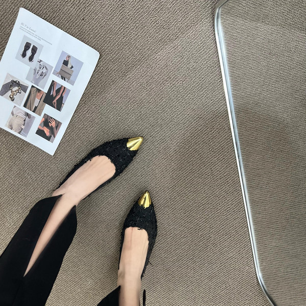 Naiste terava otsaga tekstiilist sandaalid