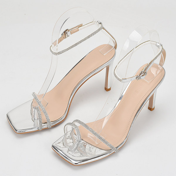 Moodsad sandaalid kontsaga 9 cm