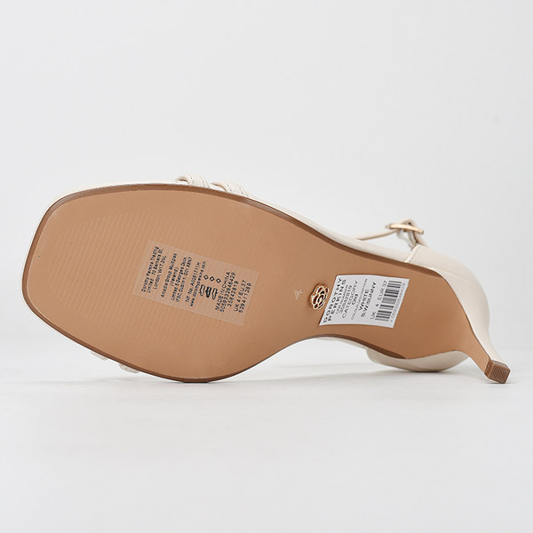 Elegantsed kivikestega peenikeste rihmadega naiste sandaalid