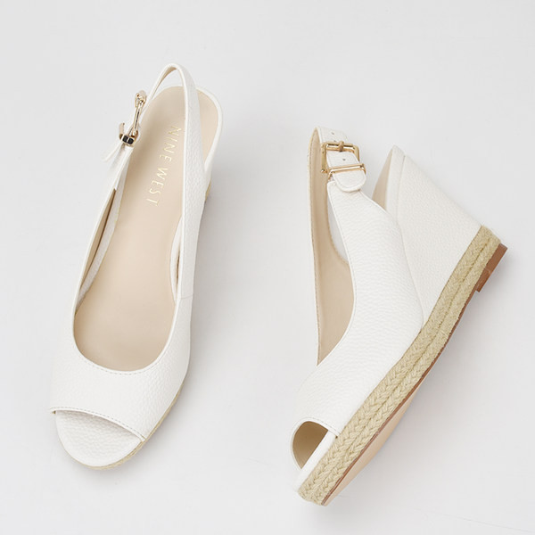 Moodsad naiste platvormsandaalid