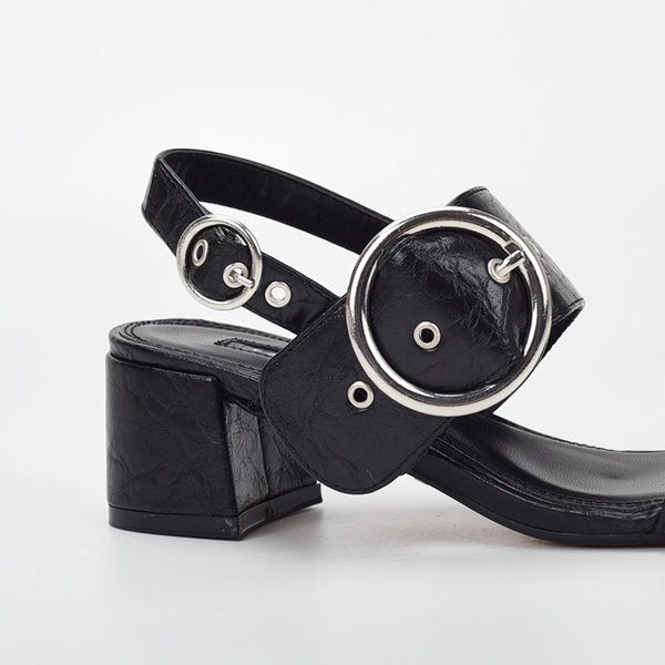 Uus mudel ümara pandlaga ja 5,5 cm paksuse kontsaga sandaalid