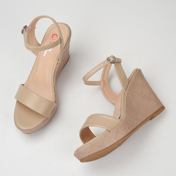 Naiste kaasaegsed sandaalid platvormiga 9,5 cm