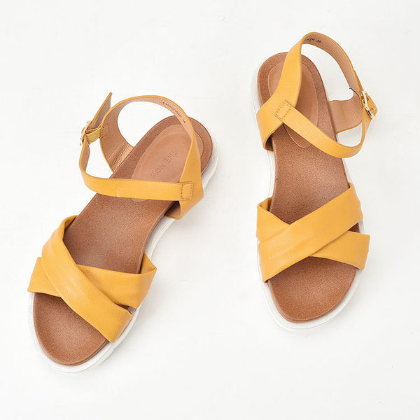 Lameda platvormi ja ristrihmadega vabaaja naiste sandaalid