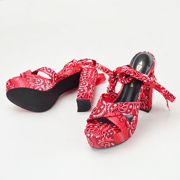 Naiste sandaalid paeltega ja 12 cm paksuse kontsaga