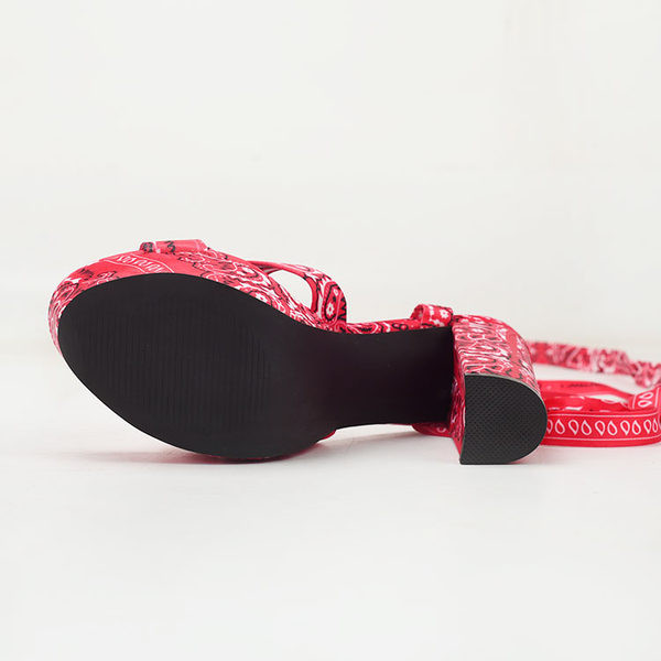 Naiste sandaalid paeltega ja 12 cm paksuse kontsaga