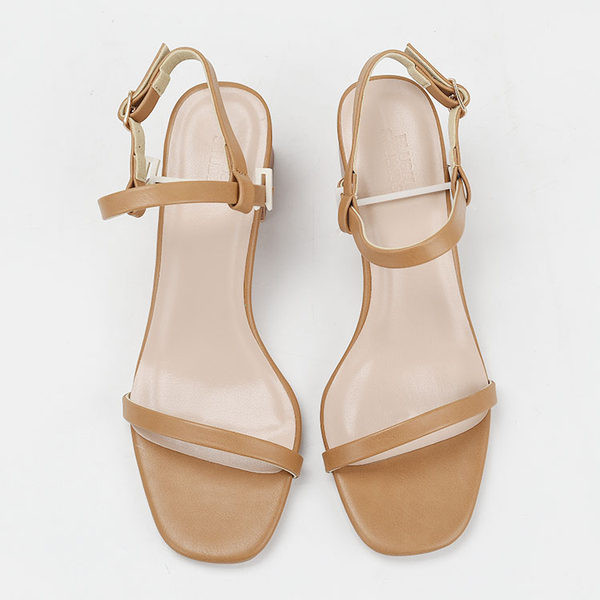 Õhukese rihma ja kontsaga vabaaja sandaalid