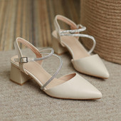 Teritatud kividega naiste sandaalid - ökonahk