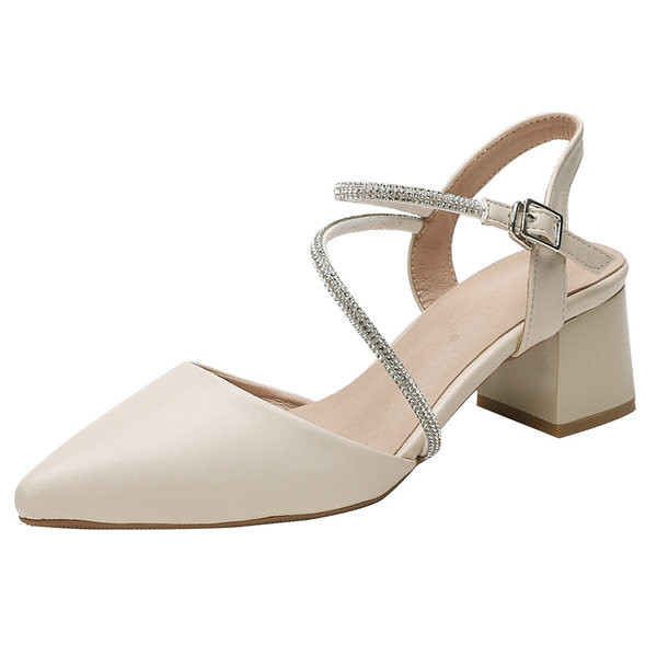 Teritatud kividega naiste sandaalid - ökonahk