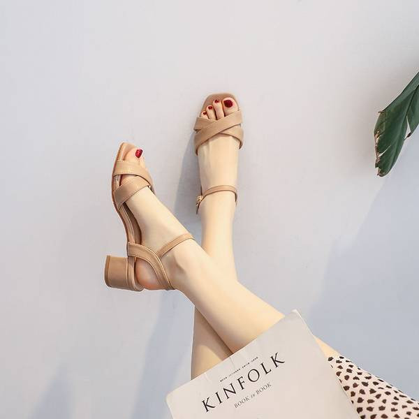 Női műbőr szandál 5 cm vastag sarokkal