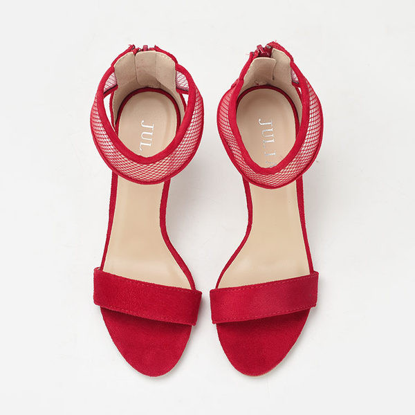 Naiste kunstnahast kontsaga sandaalid