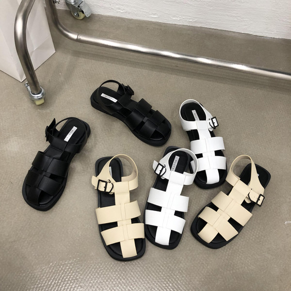 Eco-nahast vabaaja sandaalid - kolmes värvitoonis