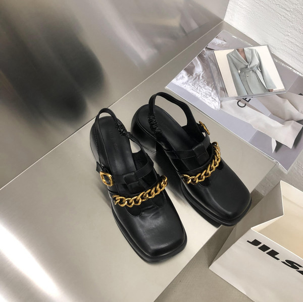 Naiste vabaaja sandaalid kunstnahast ketiga