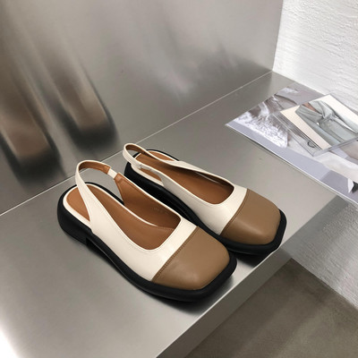 Öko bőrből készült, zárt orrú női szandál