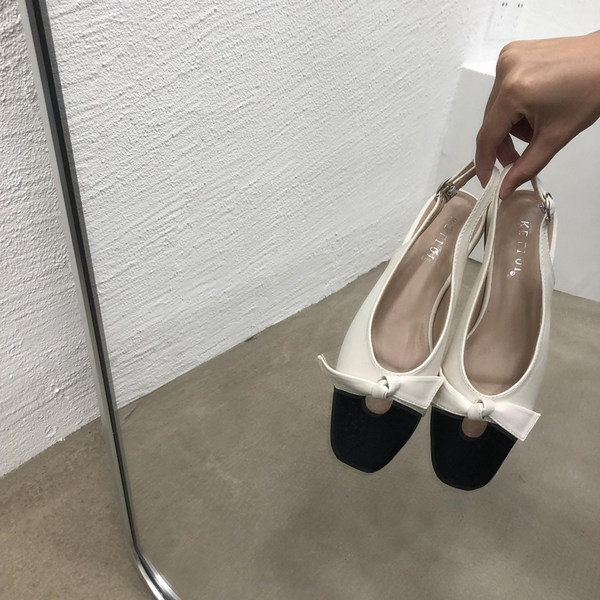 Alkalmi női szandál műbőrből - szalaggal