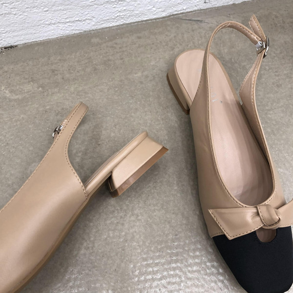 Alkalmi női szandál műbőrből - szalaggal