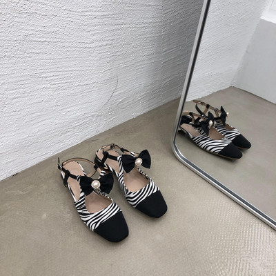 Eko-nahast vabaaja sandaalid paelaga