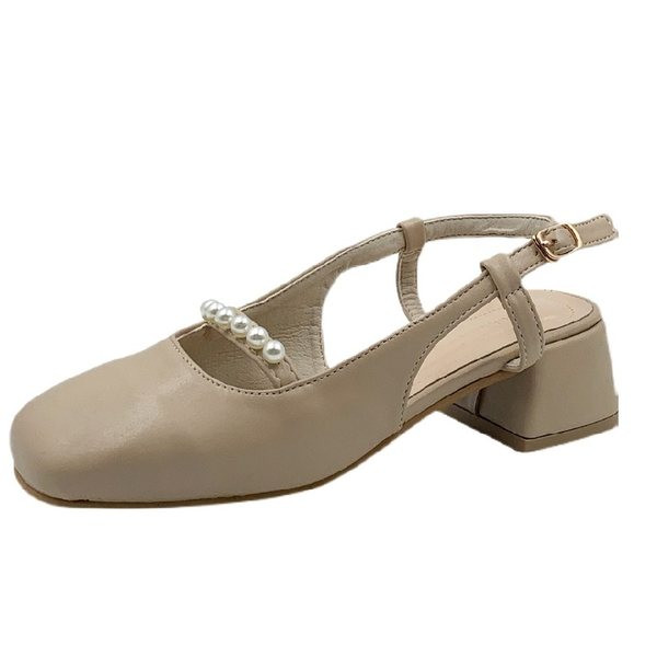 Naiste suletud varvastega sandaalide ümarmudel