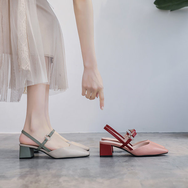 Kahes värvitoonis ökokobast naiste teravatipulised sandaalid